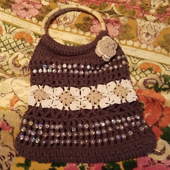 Crocheted handbag with bamboo handles - Picture 1 of 4